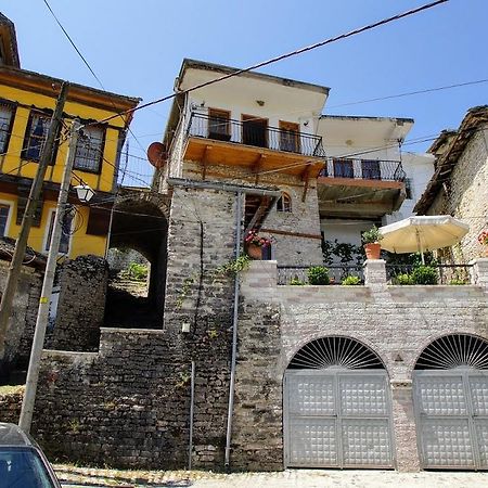 The Home Of Diplomacy Gjirokastër Exteriör bild