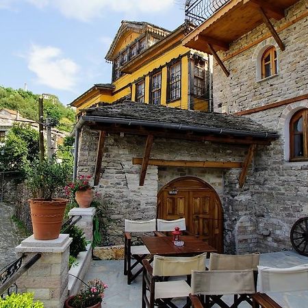 The Home Of Diplomacy Gjirokastër Exteriör bild