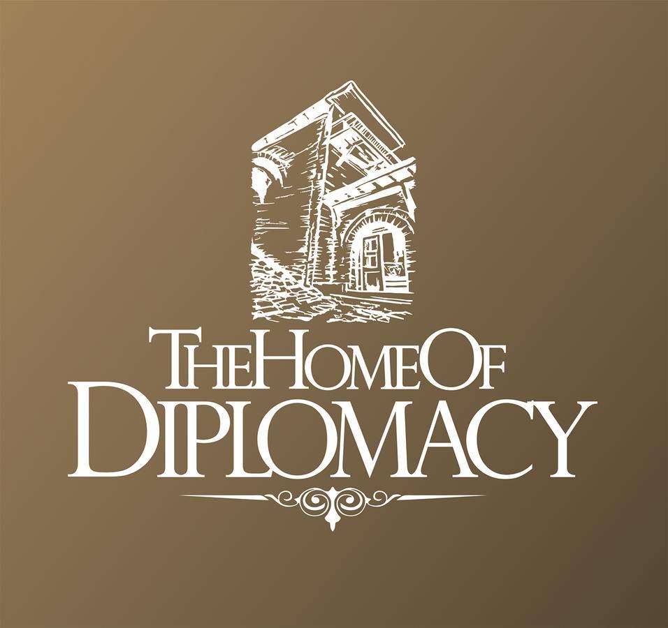 The Home Of Diplomacy Gjirokastër Exteriör bild