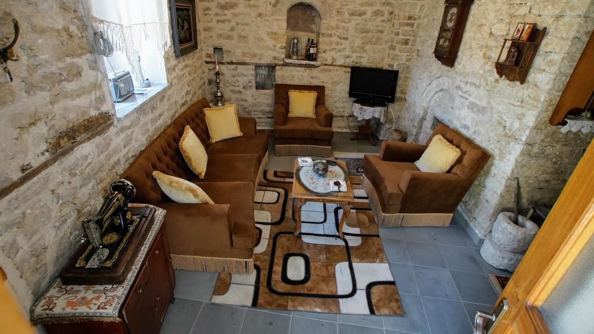 The Home Of Diplomacy Gjirokastër Exteriör bild