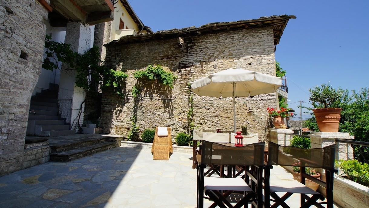 The Home Of Diplomacy Gjirokastër Exteriör bild