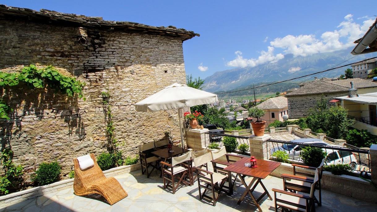The Home Of Diplomacy Gjirokastër Exteriör bild