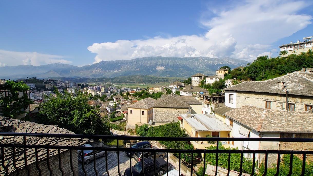 The Home Of Diplomacy Gjirokastër Exteriör bild