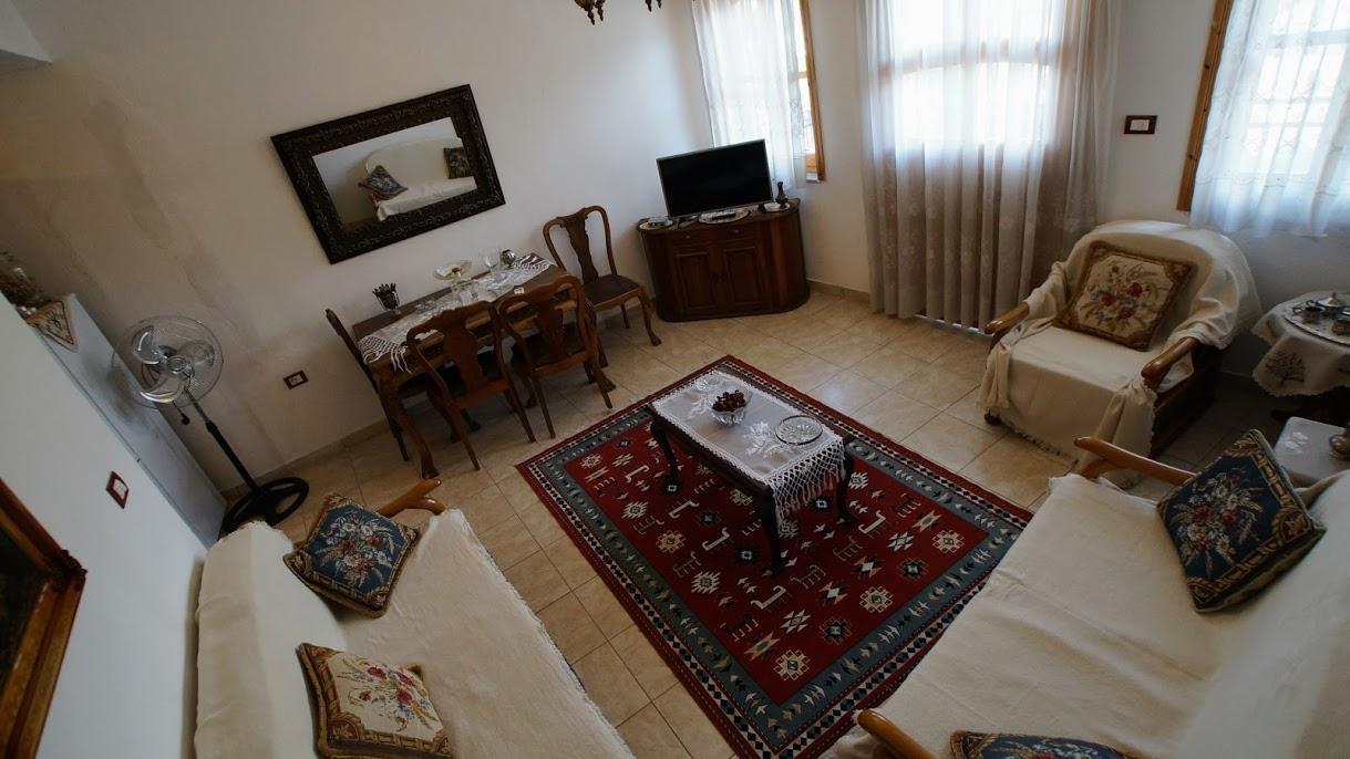 The Home Of Diplomacy Gjirokastër Exteriör bild